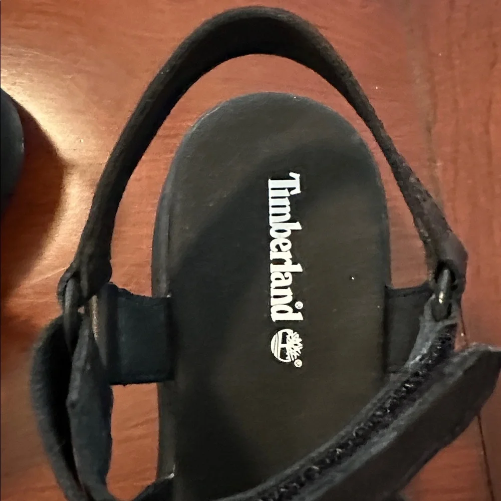 Size 8 Women’s Timberland Black Strap Sandals - Picture 5 of 5